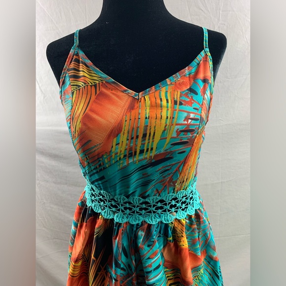 Boho Tropical Print Lace Insert Maxi Dress - Picture 7 of 10